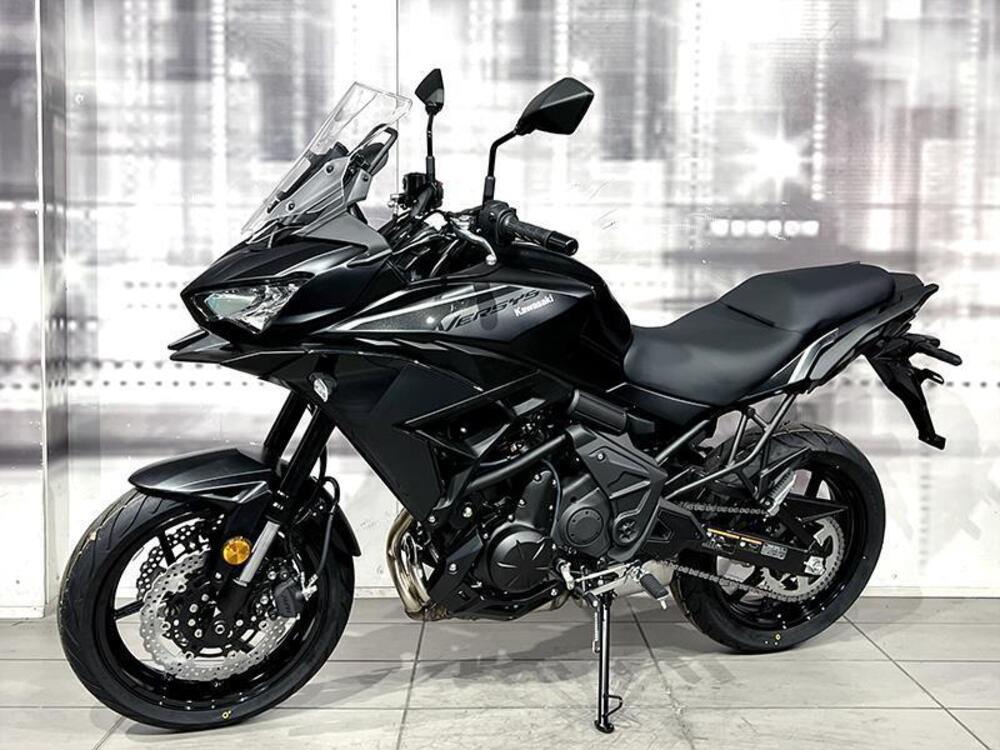 Kawasaki Versys 650 (2025 - 26) (7)