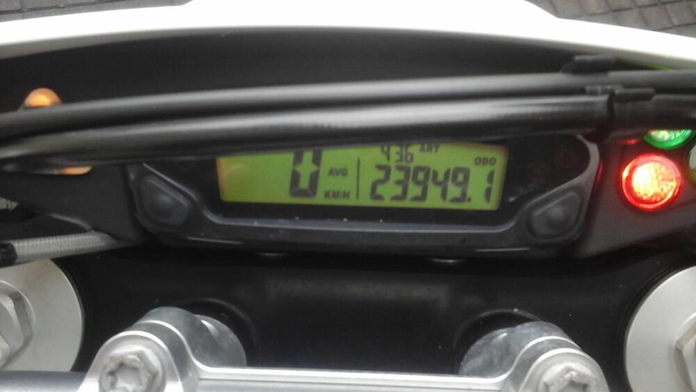 Husqvarna 701 Supermoto (2016) (4)