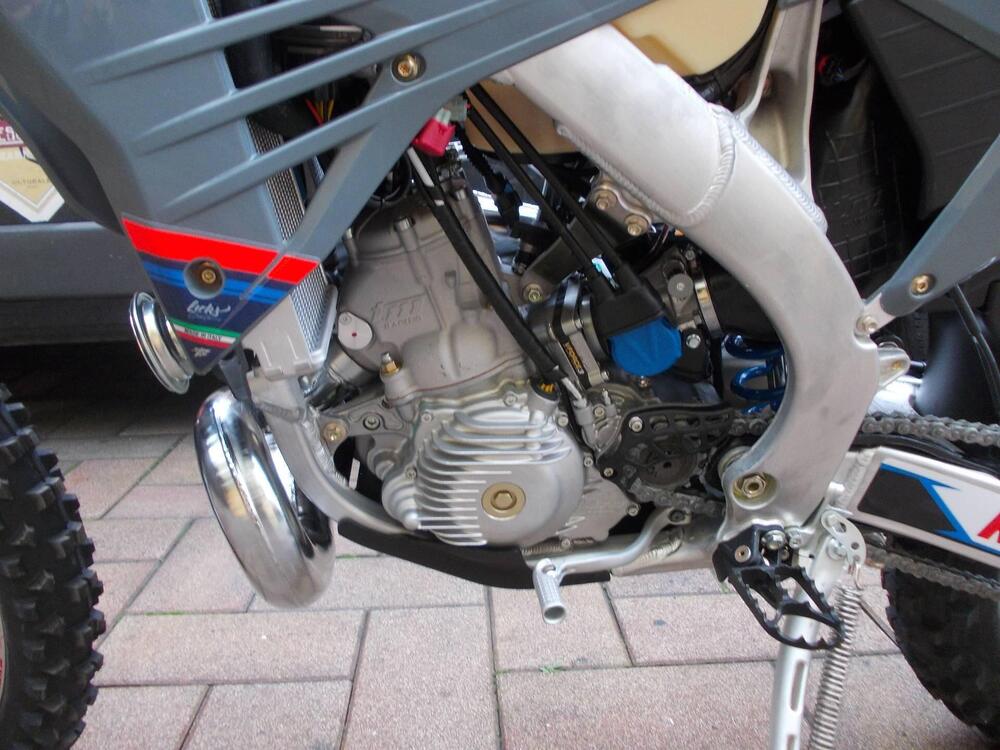 Tm Moto EN 300 Fi ES 2T (2026) (7)