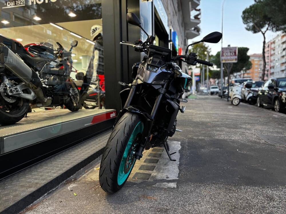 Yamaha MT-09 Y-AMT (2024 - 26) (10)