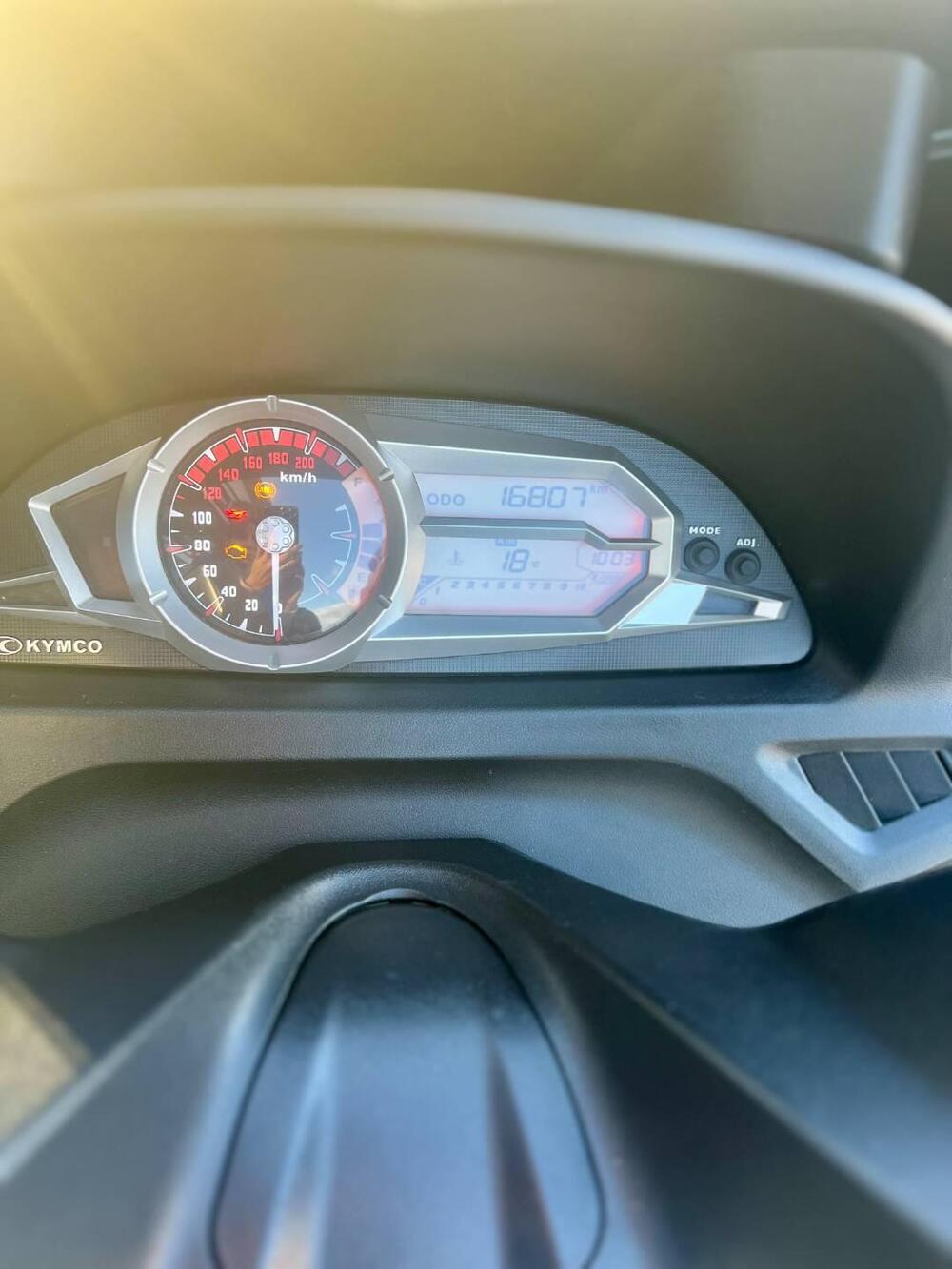 Kymco Xciting 400i ABS (2016 - 20) (2)