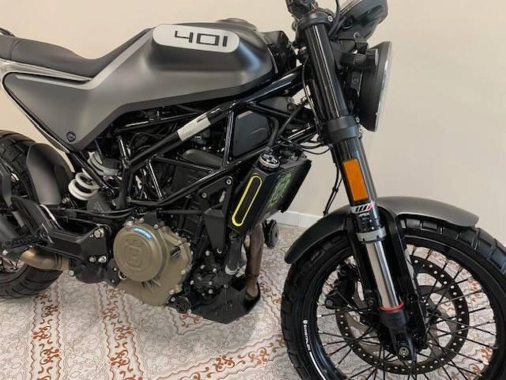 Husqvarna Svartpilen 401 (2021 - 23) (4)