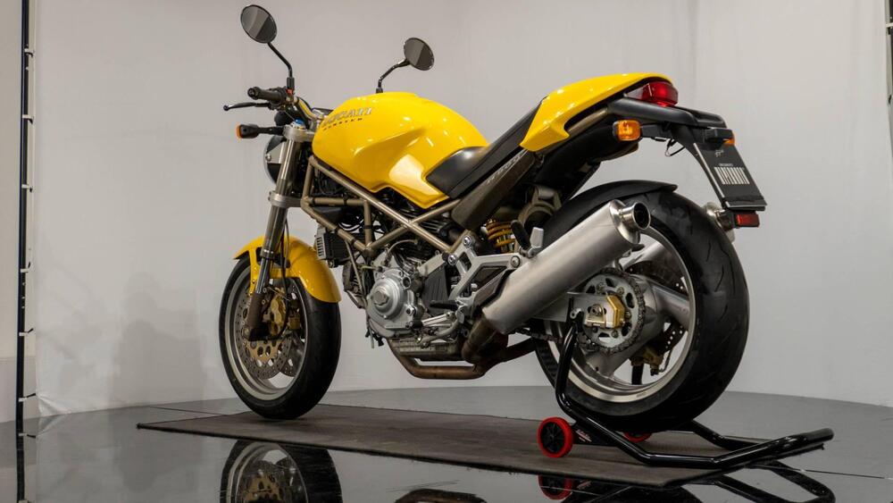 Ducati Monster M900 (8)
