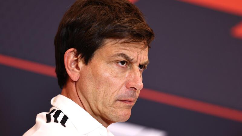 F1, Toto Wolff lancia accuse shock a Michael Masi per Abu Dhabi 2021: &quot;&Egrave; uno squilibrato che...&quot;