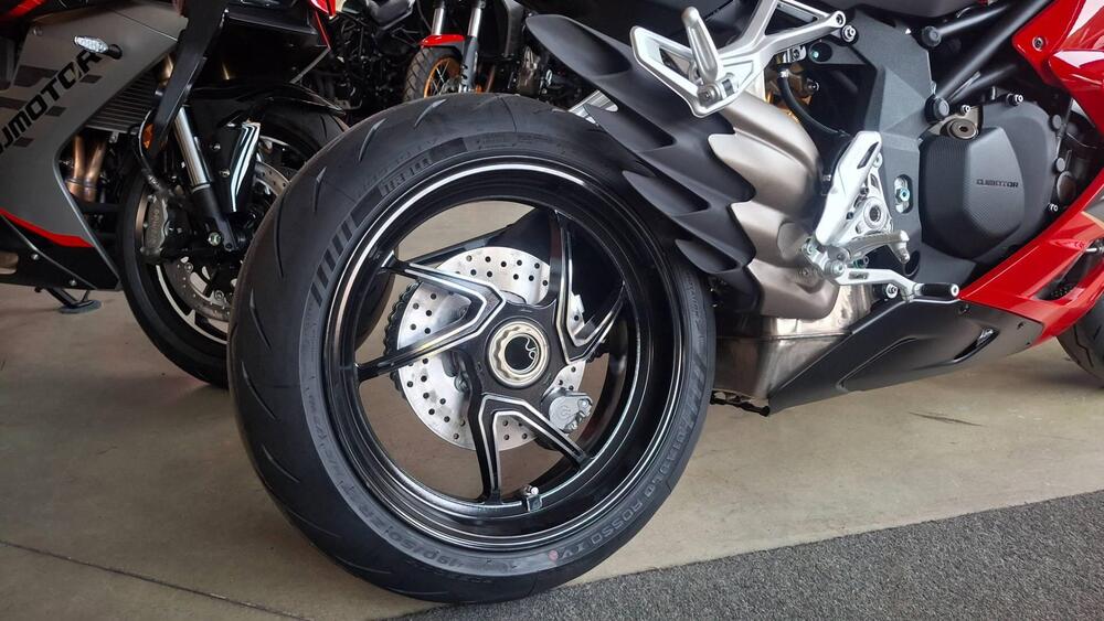 QJ Motor SRK 921 RR (2025 - 26) (9)