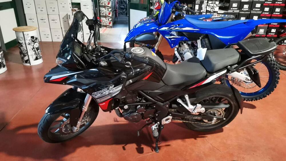 Benelli TRK 251 (2022 - 25) (2)