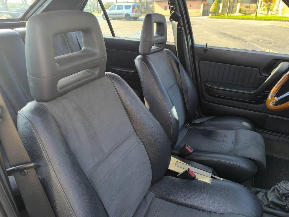 Alfa Romeo 33 1.7i allestimento QV d'epoca a Brescia (10)