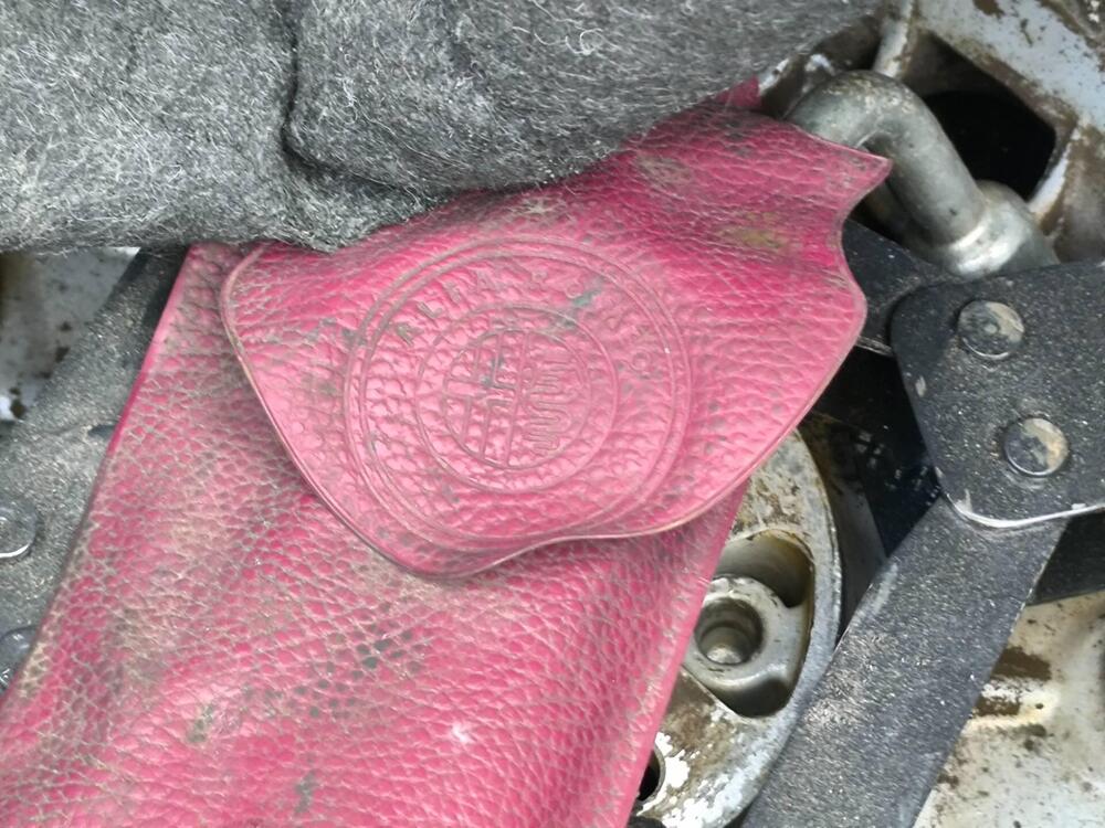 Alfa Romeo 33 1.7i allestimento QV d'epoca a Brescia (16)