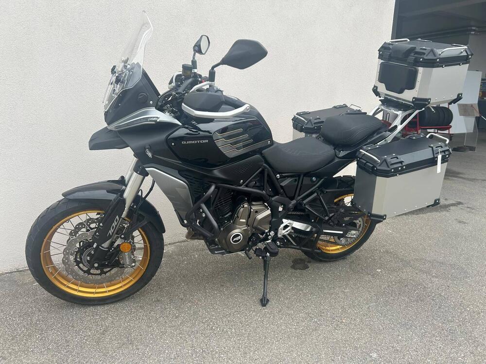 QJ Motor SRT 700 X (2024 - 25) (6)