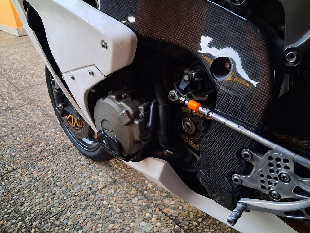Honda CBR 1000 RR Fireblade (2008 - 11) (3)