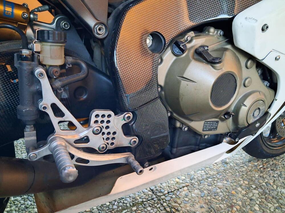 Honda CBR 1000 RR Fireblade (2008 - 11) (6)