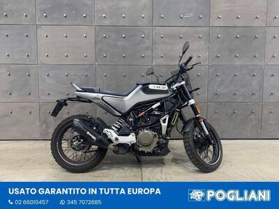 Husqvarna Svartpilen 401 (2021 - 23) usata