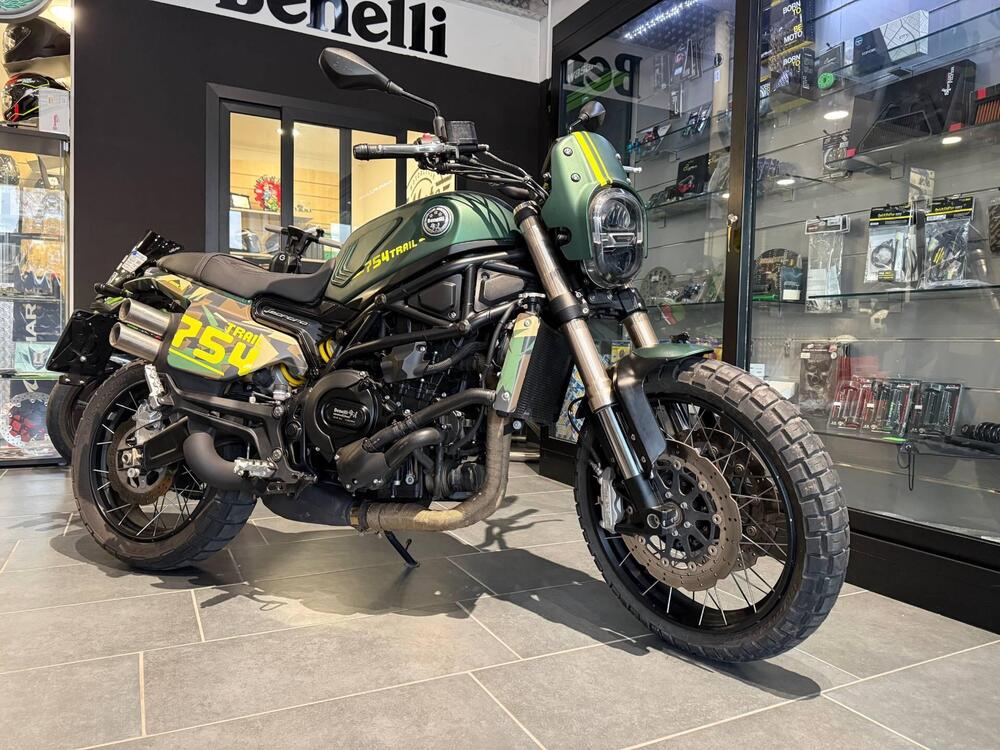 Benelli Leoncino 800 Trail (2022 - 26)