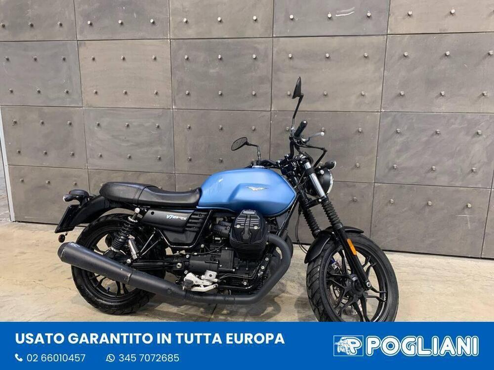 Moto Guzzi V7 III Stone (2017 - 20) (3)