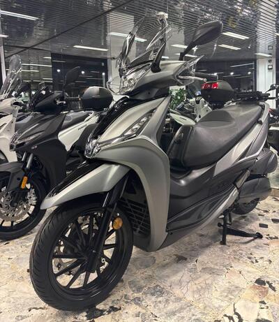 Kymco Agility 300i (2021 - 25) usata