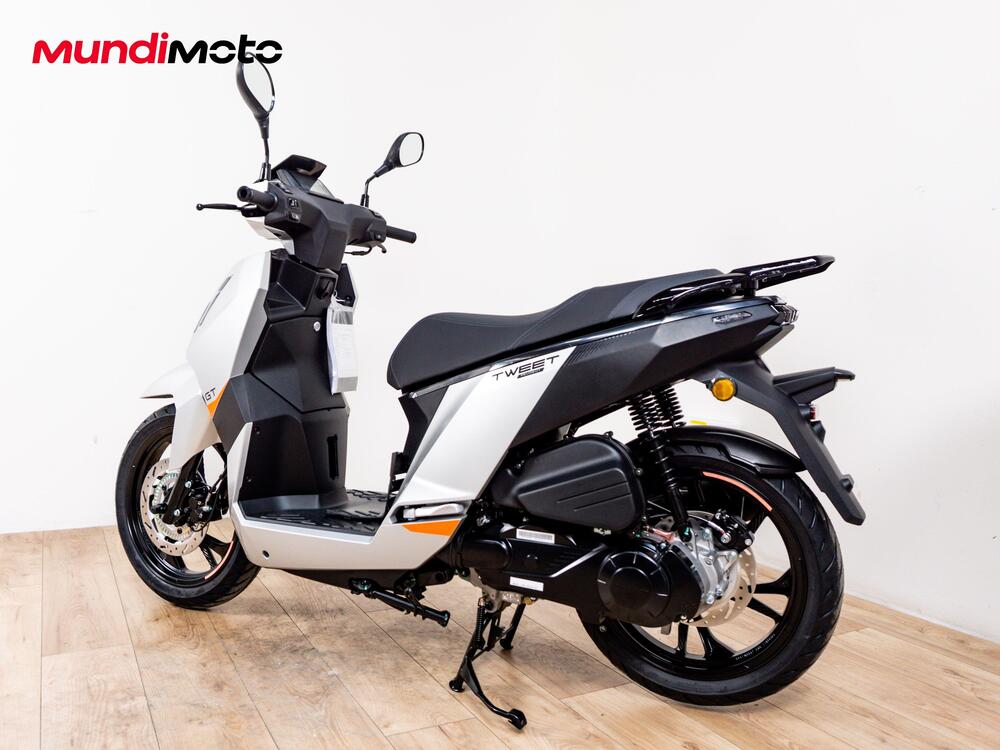 Peugeot Tweet 125 FL GT (2025 - 26) (7)