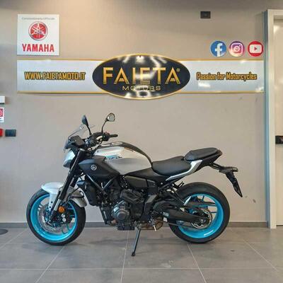 Yamaha MT-07 Y-AMT (2025) usata