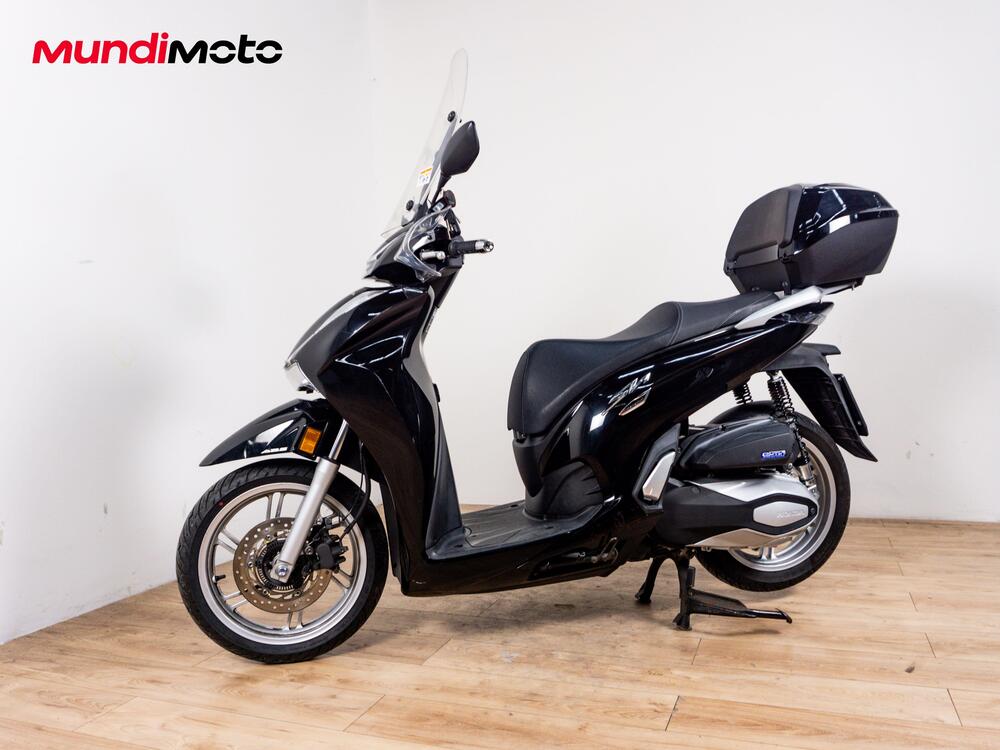 Honda SH 350i Sport (2025) (8)