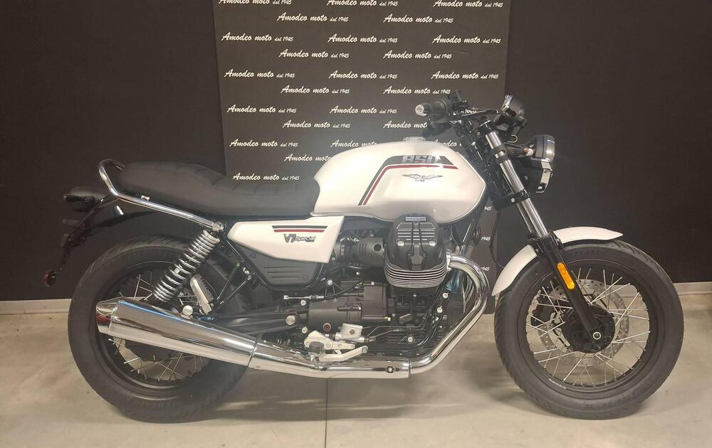 Moto Guzzi V7 Special (2025 - 26)