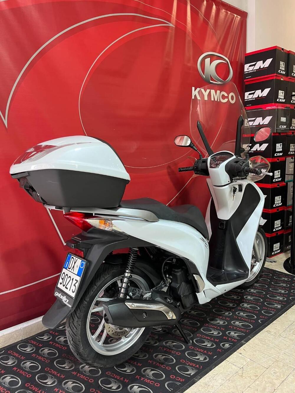 Honda SH 150 i ABS (2013 - 16) (6)