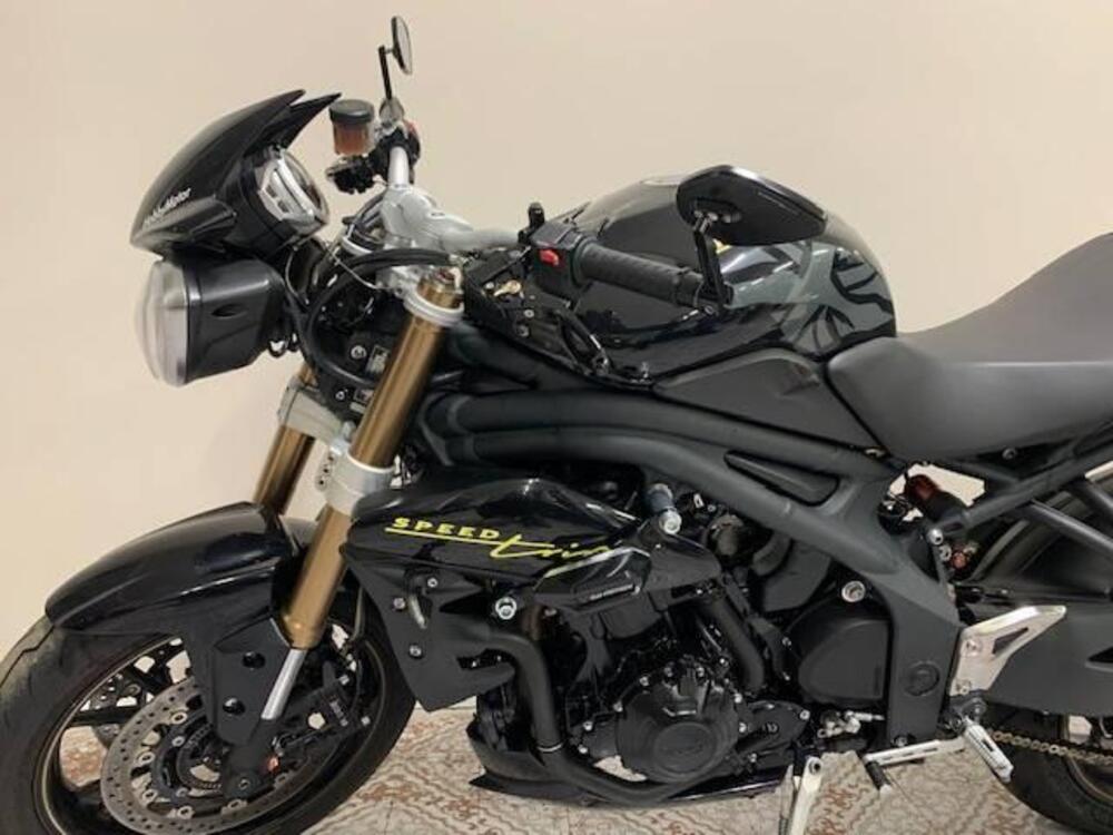 Triumph Speed Triple 1050 ABS (2011 - 15) (7)