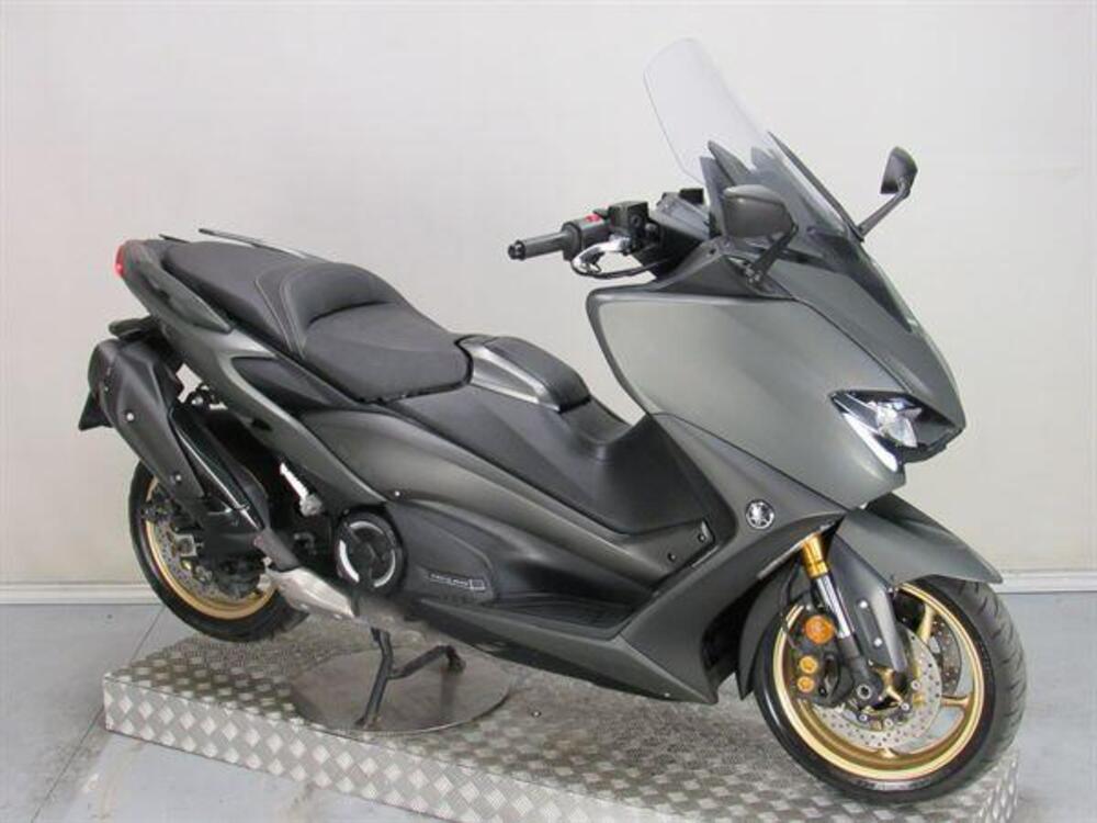 Yamaha T-Max 560 Tech Max (2021) (2)