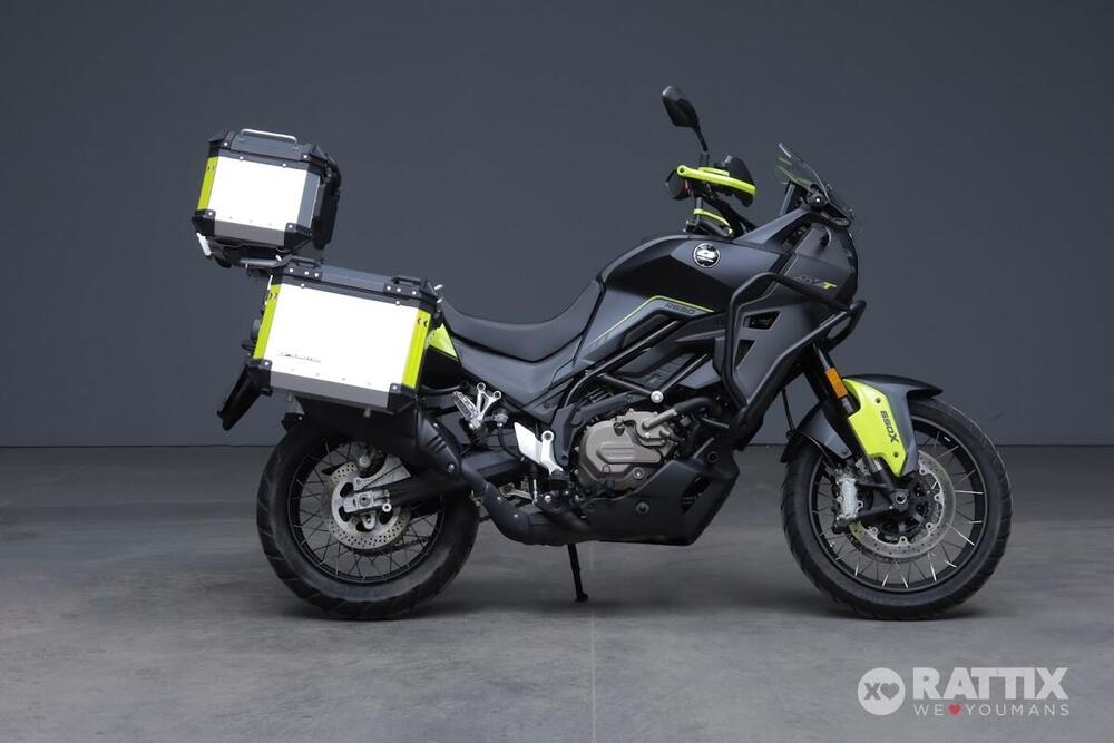 QJ Motor SVT 650 X (2024) (3)