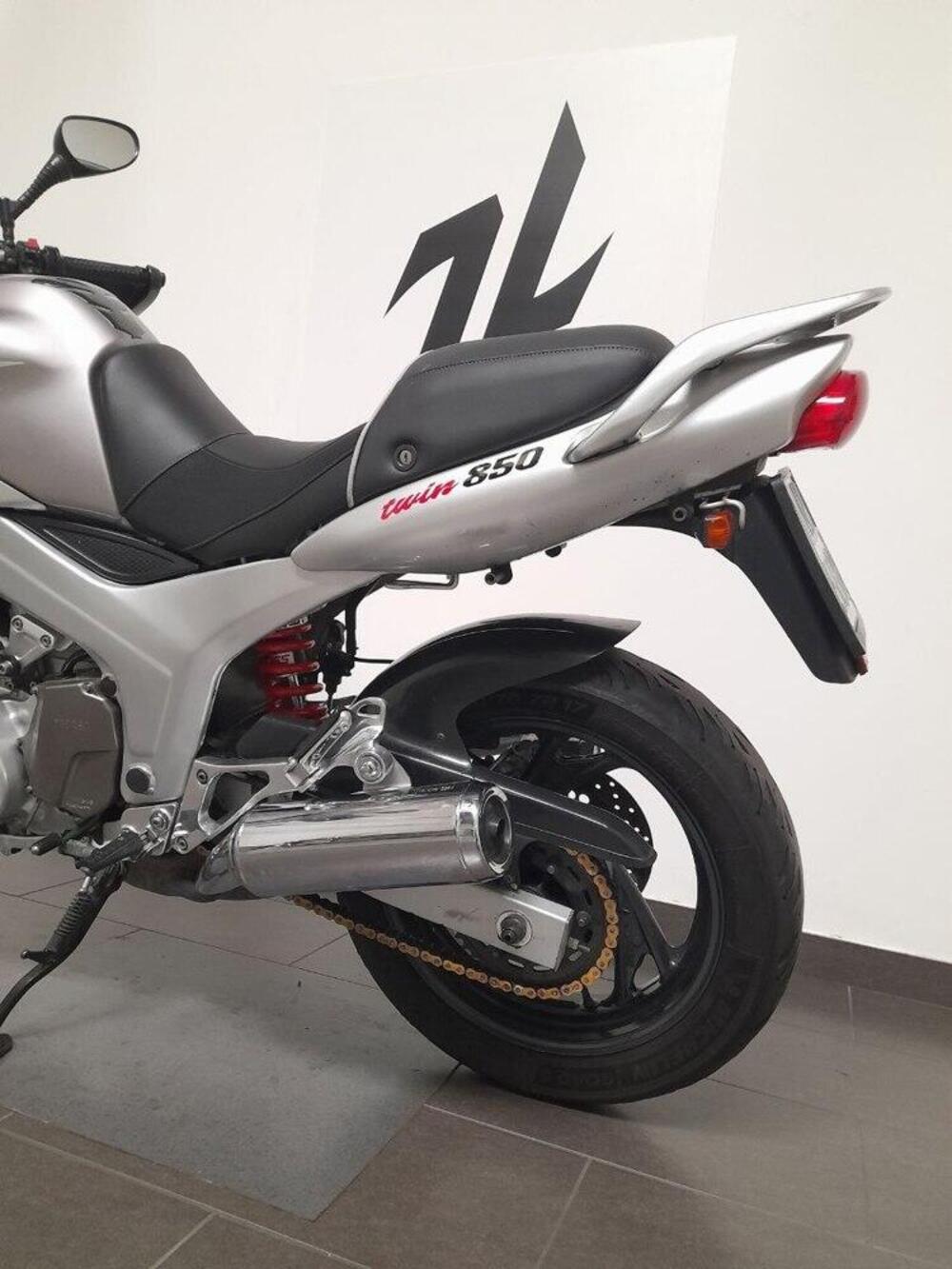 Yamaha TDM 850 (1996 - 01) (2)