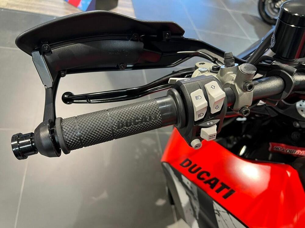 Ducati Hypermotard 950 RVE (2022 - 25) (9)
