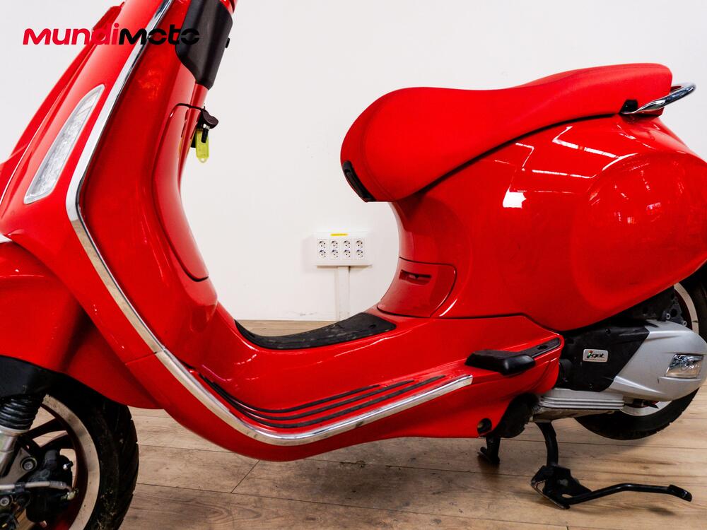 Vespa Primavera 125 RED (2025 - 26) (9)
