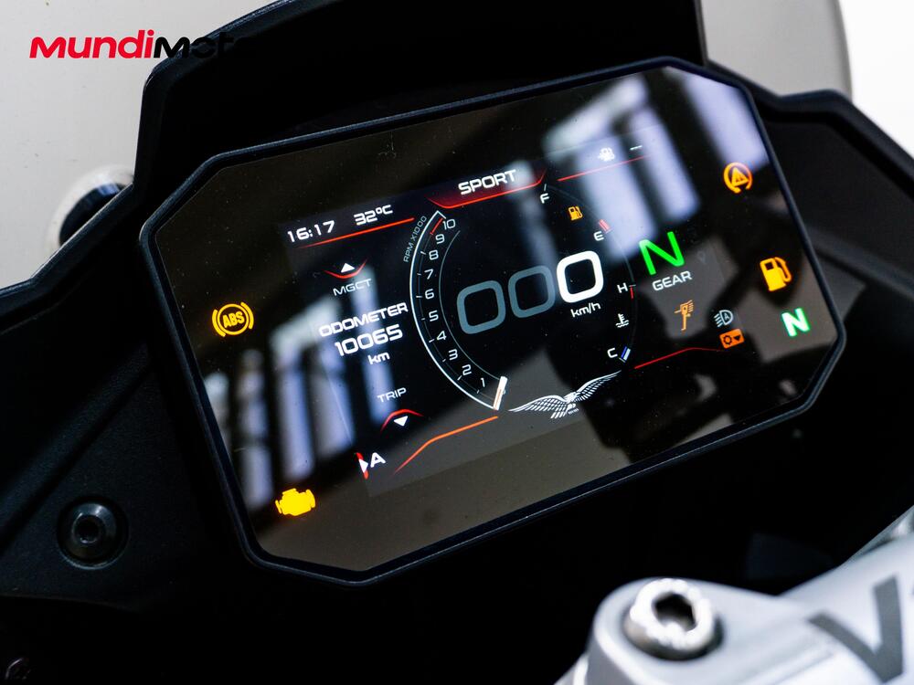 Moto Guzzi V100 Mandello (2022 - 24) (7)