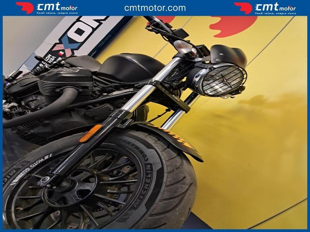 Moto Guzzi V9 Bobber (2016 - 18) (6)