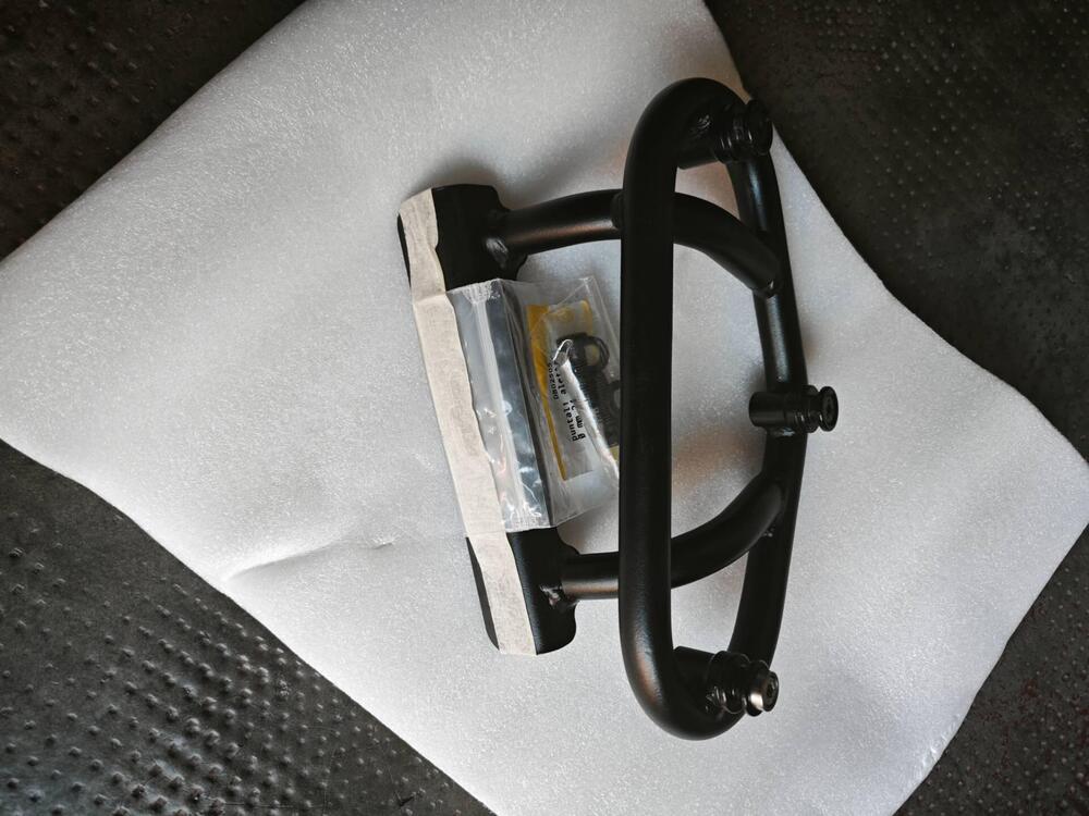 Telaietto borsa SYS lato sinistro Yamaha XSR 900pe Sw-Motech (2)