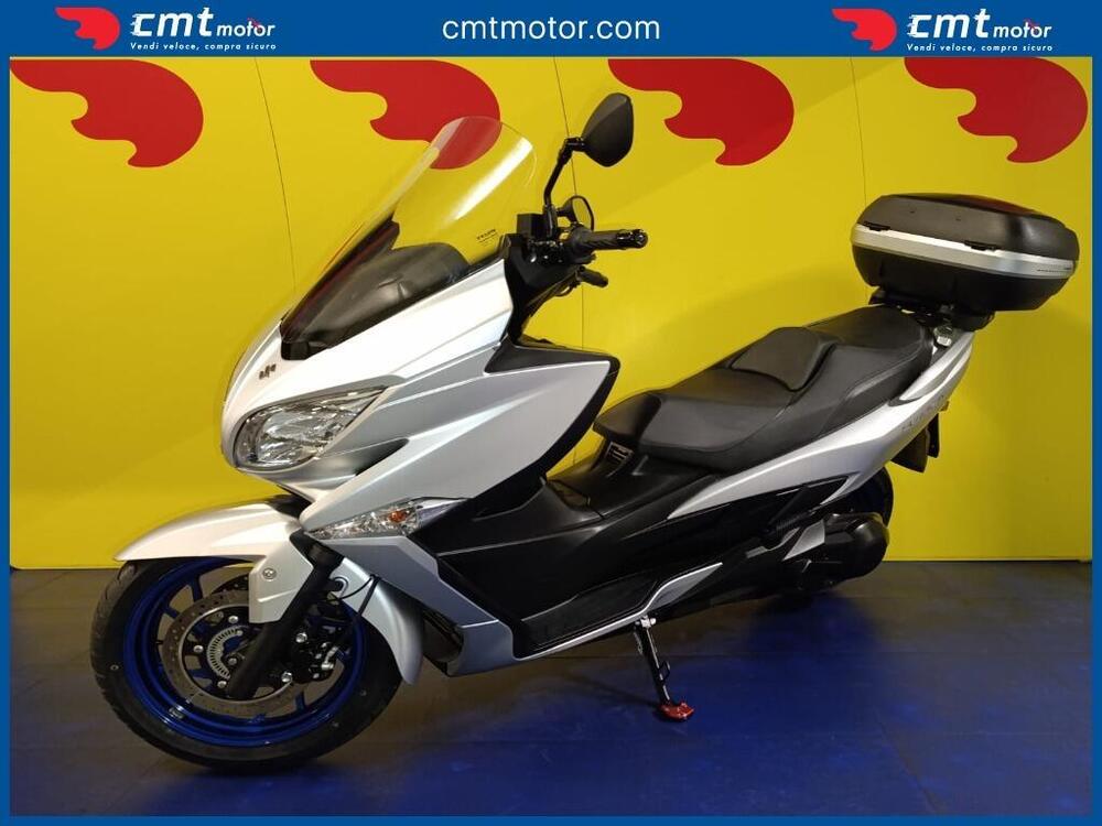 Suzuki Burgman 400 (2022 - 24) (2)