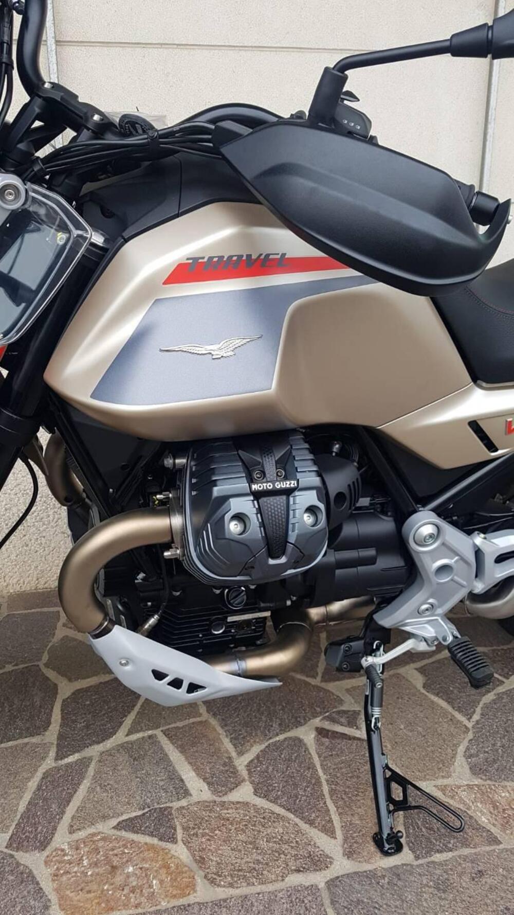 Moto Guzzi V85 TT Travel (2024 - 26) (6)