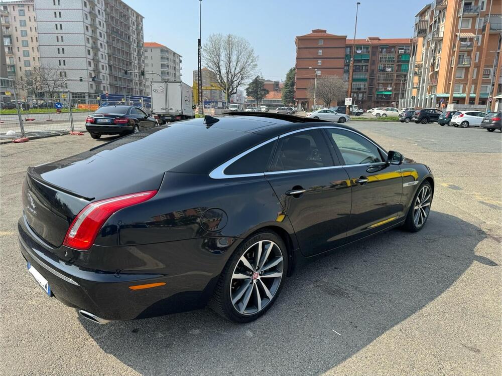 Jaguar XJ usata a Trapani (6)