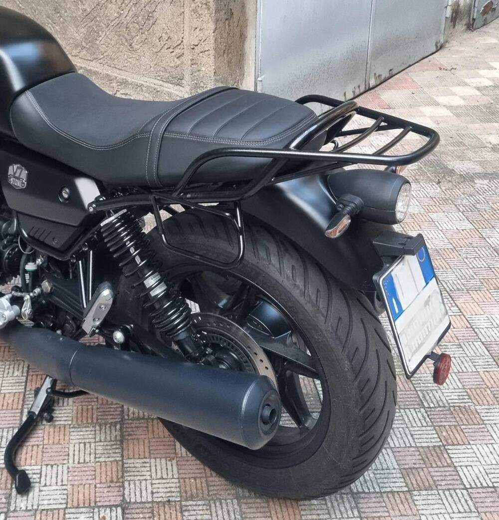 Coppia telai laterali Unit Garage Moto Guzzi V7 (4)