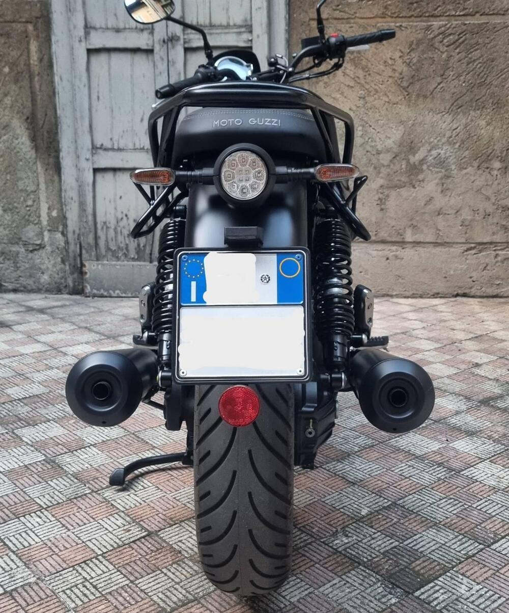 Coppia telai laterali Unit Garage Moto Guzzi V7 (5)