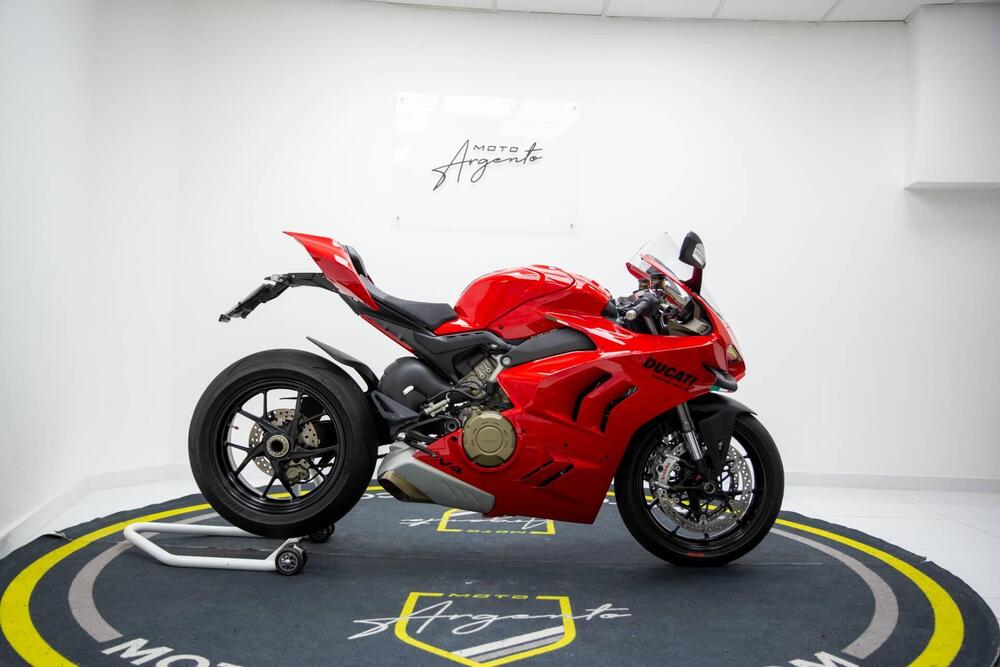 Ducati Panigale V4 1100 (2020) (2)