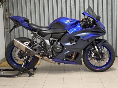 Yamaha YZF R7 (2021 - 25) usata