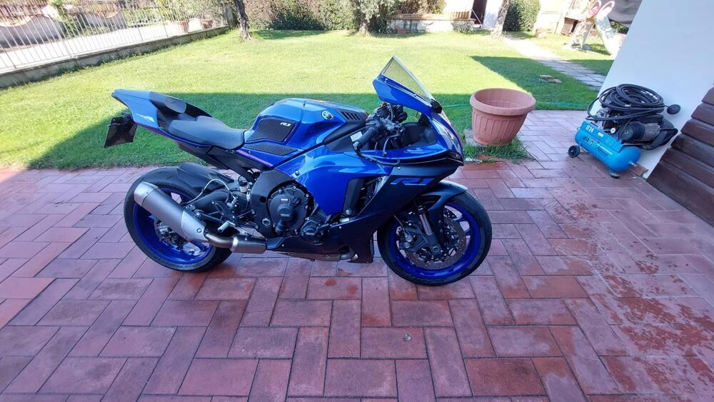 Yamaha YZF R1 (2020 - 25) (3)