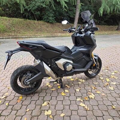 Honda X-ADV 750 (2025 - 26) usata