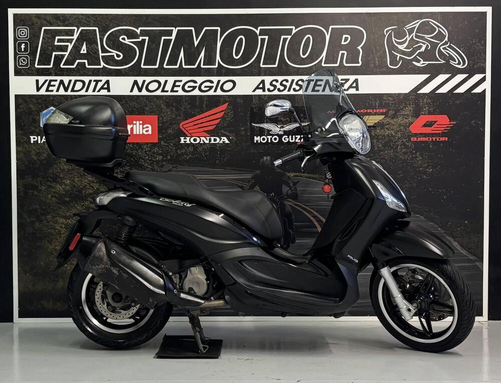 Piaggio Beverly 350 Police ABS-ASR (2018 - 20) (2)