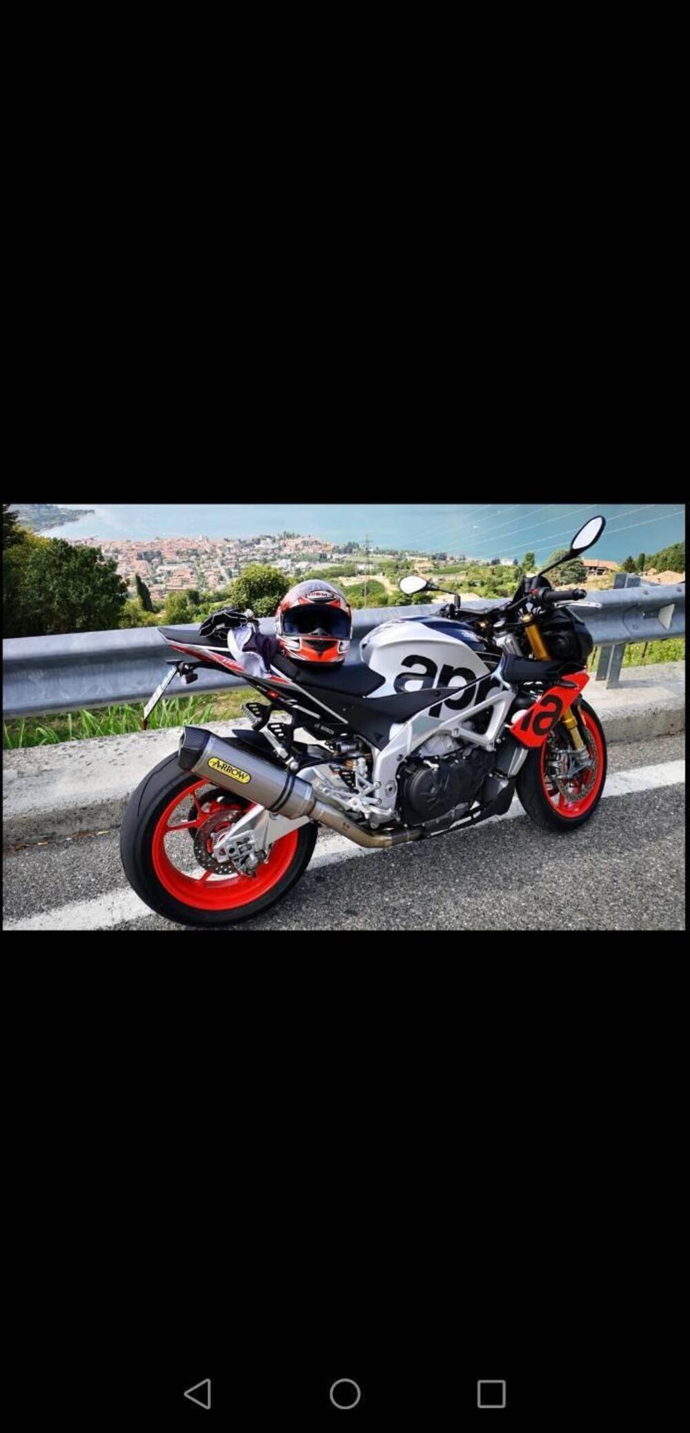 Aprilia Tuono V4 Factory (2019 - 20) (2)