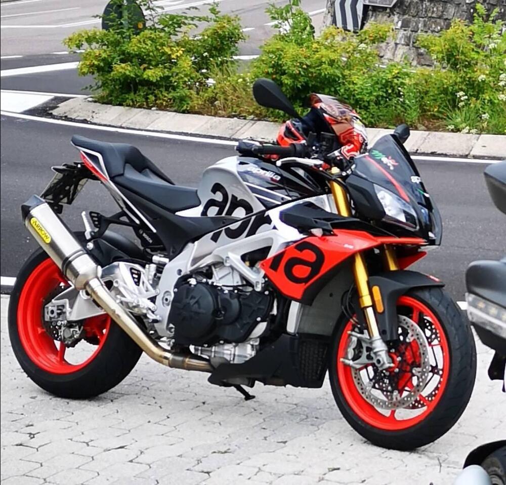 Aprilia Tuono V4 Factory (2019 - 20) (3)