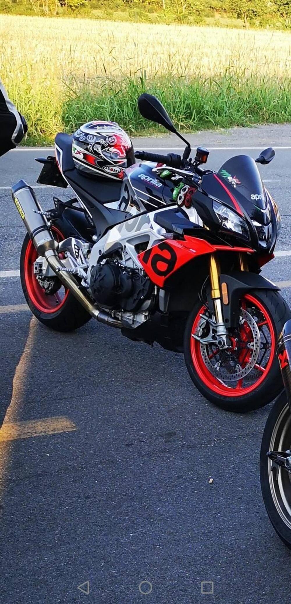 Aprilia Tuono V4 Factory (2019 - 20) (5)