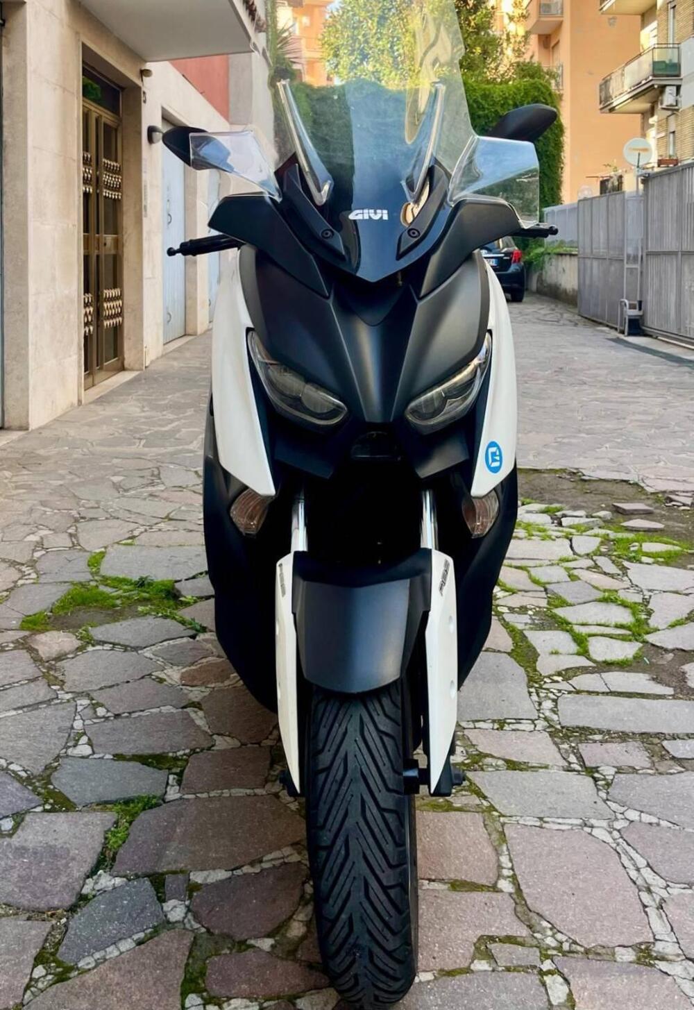 Yamaha X-Max 300 ABS (2017 - 20) (2)