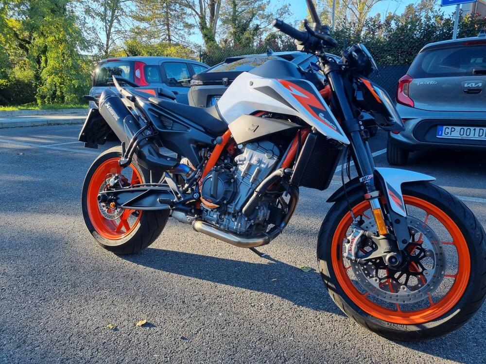 KTM 890 Duke R (2021) (2)
