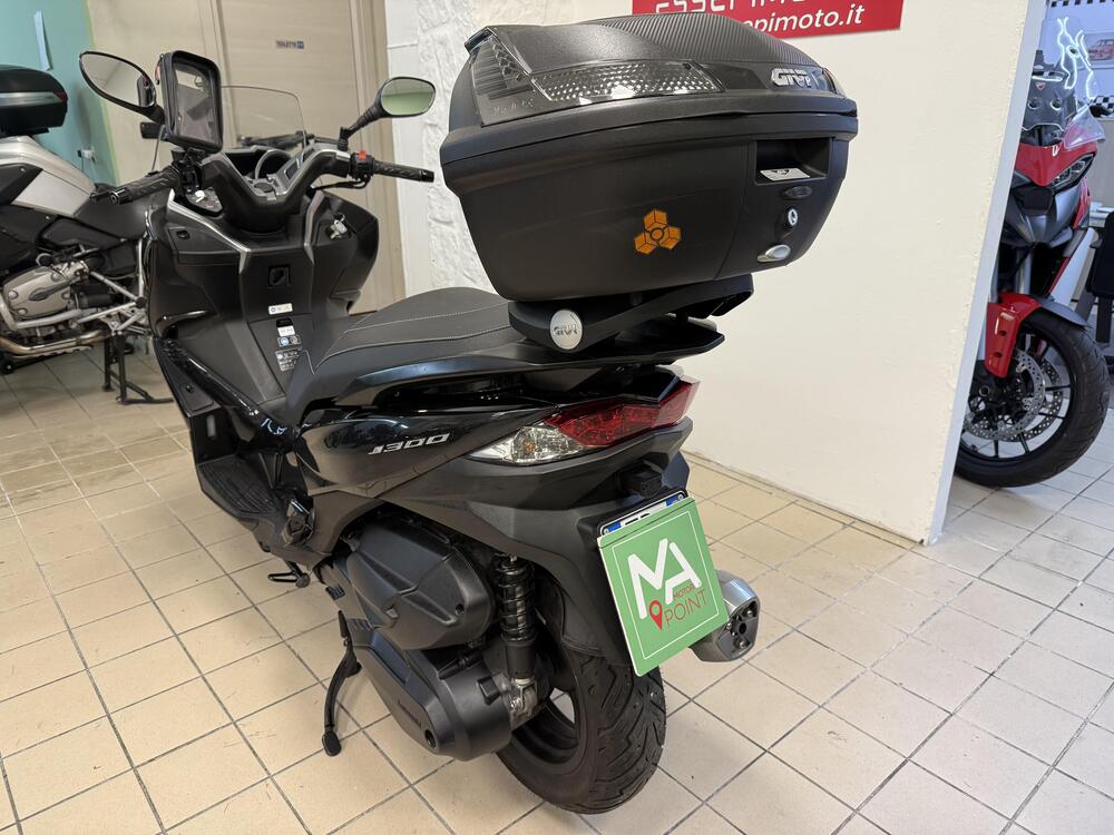 Kawasaki J 300 (2017 - 21) (4)