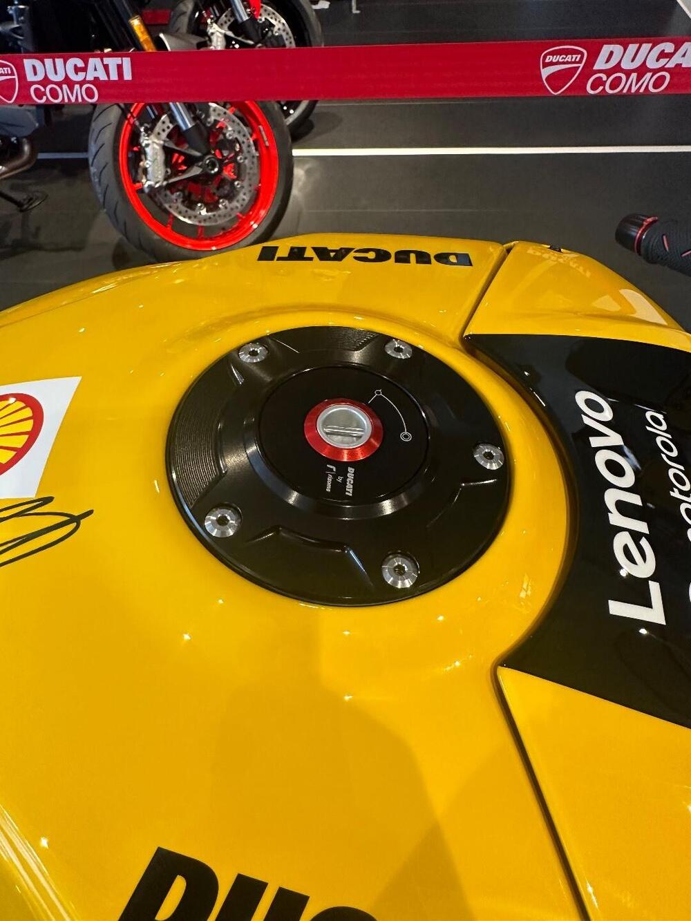 Ducati Panigale V4 Bagnaia 2023 World Champion Replica (2024) (8)